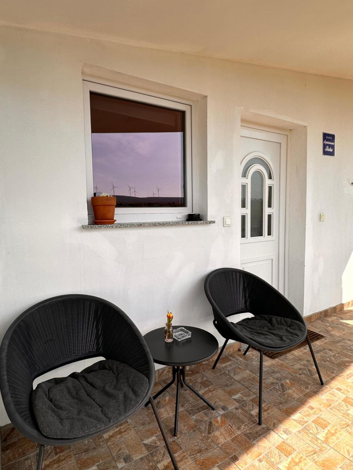 Apartments Roko Pridraga Exterior photo