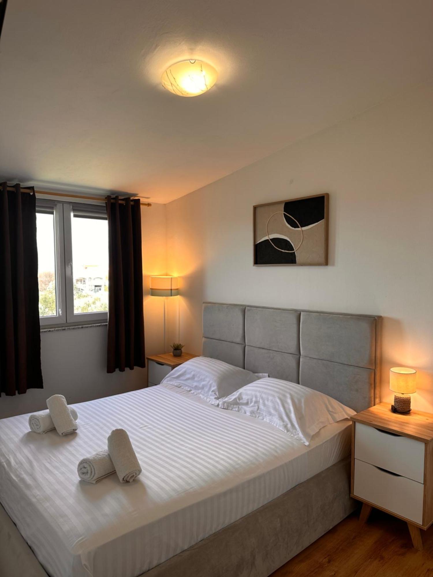 Apartments Roko Pridraga Exterior photo
